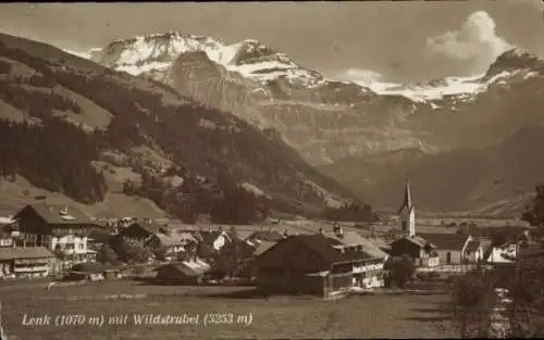 Ak Lenk Kt. Bern, Totale vom Ort mit Wildstrubel