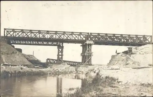 Foto Ak Lwiw Lwów Lemberg Léopol Ukraine?, Blick auf eine Brücke