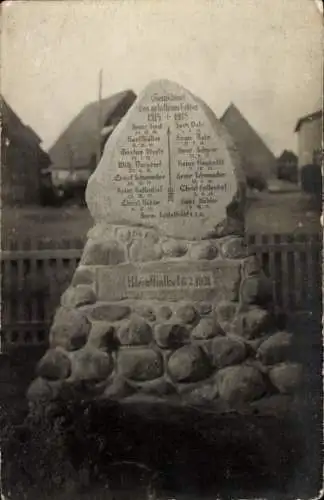 Foto Ak Flintbek in Schleswig-Holstein, Ehrenmal, Gefallene Soldaten 1914-1918