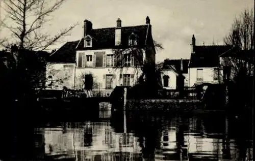 Ak Crécy en Brie Crécy la Chapelle Seine et Marne, Grand Morin, Pont Dam-Gilles