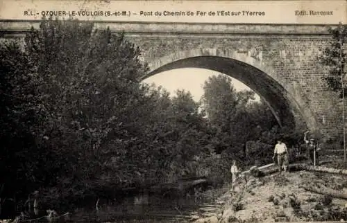 Ak Ozouer le Voulgis Seine et Marne, Pont du Chemin de Fer de l'Estur sur l'Yerres