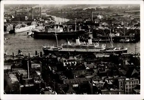 Ak Hamburg, Blick von der Michaelis-Kirche, Hafen, Dampfschiff