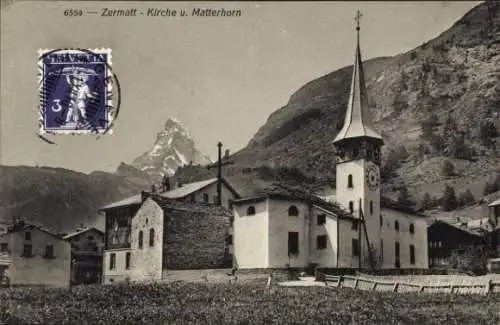 Ak Zermatt Kanton Wallis, Blick auf die Kirche und Matterhorn