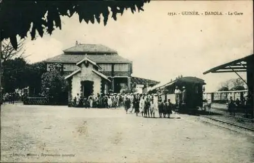 Ak Dabola Guinea, La Gare, Bahnhof, Gleisseite