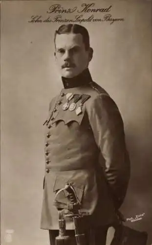 Ak Prinz Konrad von Bayern, Portrait, Uniform, Orden, NPG 5539