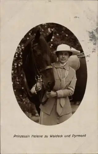 Ak Prinzessin Helene zu Waldeck und Pyrmont, Portrait mit Pferd