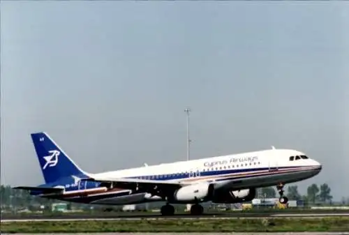 Foto Passagierflugzeug, Airbus A310-203, Cyprus Airways