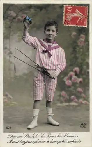 Ak Junge spielt mit einem Diabolo