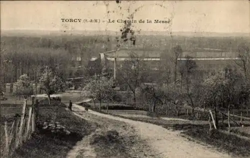 Ak Torcy Seine et Marne, Le Chemin de la Messe