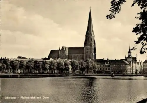 Ak Schwerin in Mecklenburg, Pfaffenteich, Dom