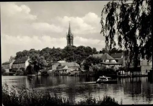 Ak Feldberg in Mecklenburg, Haussee, Teilansicht, Kirchturm