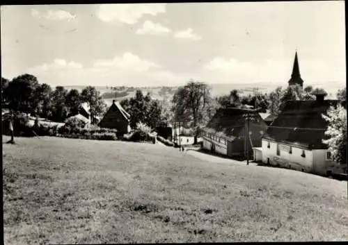 Ak Hermsdorf im Erzgebirge, Teilansicht, Kirchturm