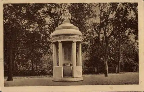 Ak Schollene an der Havel, Denkmal der im Weltkriege 1914/18 Gefallenen