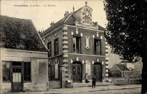 Ak Varreddes Seine et Marne, La Mairie