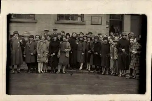 Foto Ak Paris VIIIe Élysée, Rue la Boétie