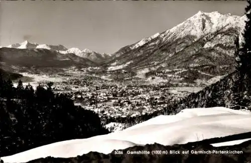 Ak Garmisch Partenkirchen in Oberbayern, Panorama von der Gamshütte aus, Winter, Gebirge