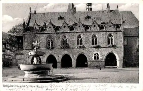 Ak Goslar am Harz, Rathaus, Brunnen