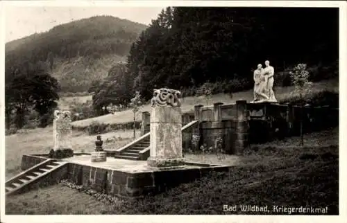 Ak Bad Wildbad im Schwarzwald, Kriegerdenkmal