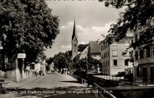 Ak Weiler Simmerberg im Allgäu, Straßenpartie