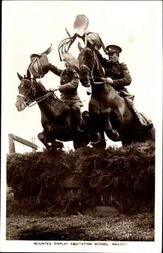 Ak Mounted Display Equitation School Weedon, Royal Tournament 1929