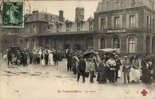 Ak Le Tréport Mers Seine Maritime, La Gare