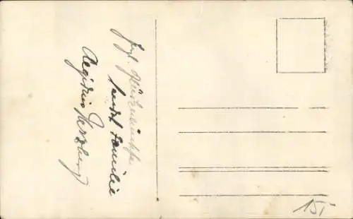 Foto Ak Kleiner Junge in Uniform mit Säbel, Portrait