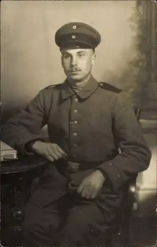 Foto Ak Vilnius Wilna Litauen, Deutscher Soldat in Uniform, Portrait