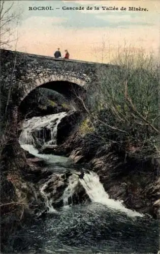 Ak Rocroi Ardennes, Cascade de la Vallee de Misere