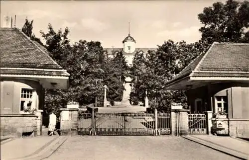 Ak Bad Gottleuba in Sachsen, FDGB Klinik Sanatorium