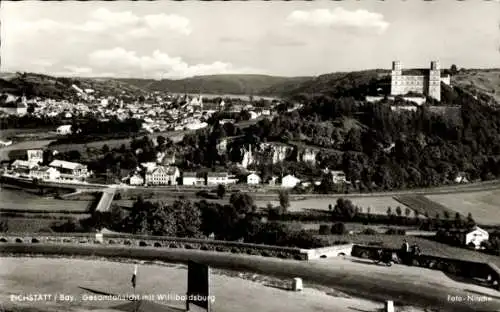 Ak Eichstätt in Oberbayern, Gesamtansicht, Willibaldsburg