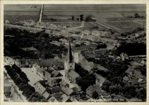 Ak Schöppenstedt in Niedersachsen, Gesamtansicht, Fliegeraufnahme, Kirche