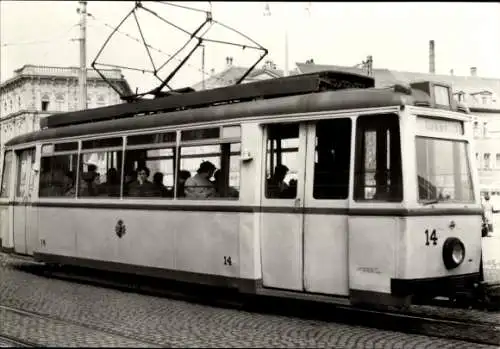 Ak Gera in Thüringen, Platz der Republik, Straßenbahn, TW 14 Typ ET 50 Bj 1951