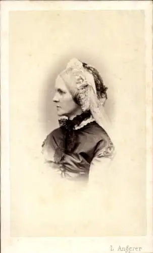 CdV Helene zu Hohenlohe-Langenburg, Herzogin von Württemberg, Portrait