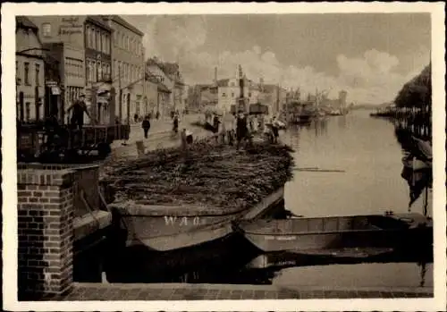 Ak Oldenburg in Oldenburg, Stau, Teilansicht, Boote