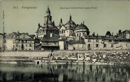 Ak Périgueux Nouvelle-Aquitaine Dordogne, Basilika-Kathedrale St. Front