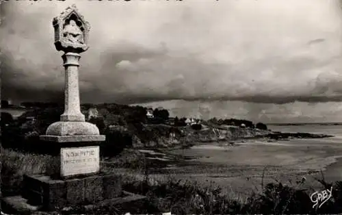 Ak Étables sur Mer Cotes d'Armor, Calvaire Notre-Dame de la Pitie, Plage du Moulin