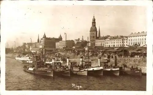 Ak Riga Lettland, Dampfer und Schlepper im Hafen