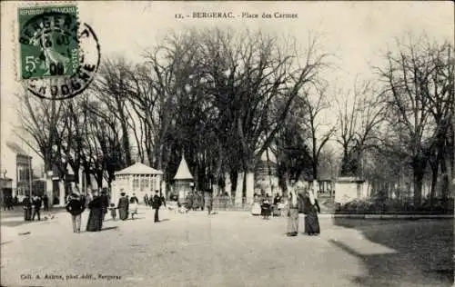 Ak Bergerac Dordogne, Place des Carmes