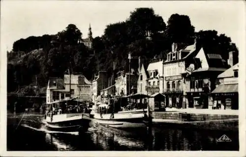 Ak Dinan Côtes-d’Armor, les vedettes, promenade dans le port