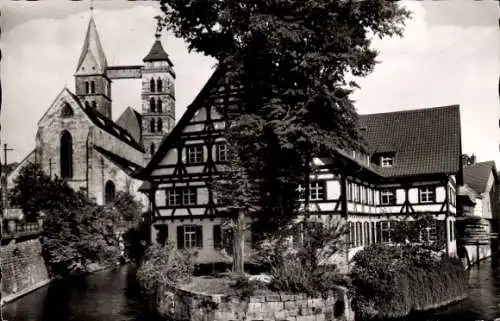 Ak Esslingen am Neckar, Kirche, Fachwerkgebäude