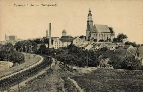 Ak Kamenz in Sachsen, Totalansicht, Kirche