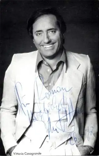 Ak Sänger Vittorio Casagrande, Portrait, Autogramm