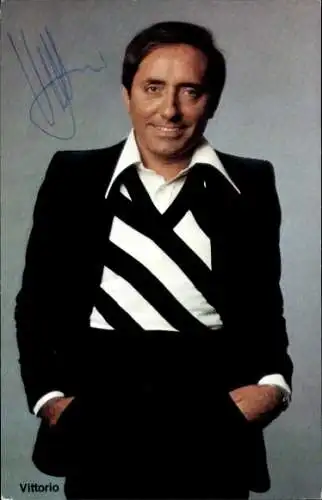 Ak Sänger Vittorio Casagrande, Portrait, Autogramm