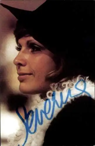 Ak Sängerin Severine, Portrait, Autogramm