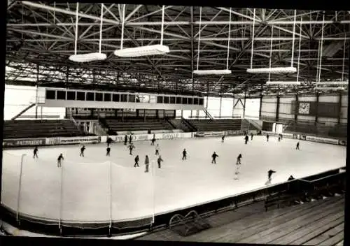 Ak Halle an der Saale, Eissporthalle