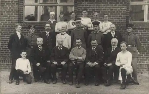 Foto Ak 25 jähriges Stiftungsfest Sportverein TVT 1917, Gruppenaufnahme