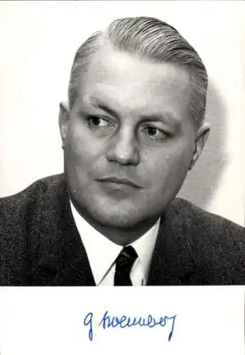 Foto Gerhard Stoltenberg, Portrait, Bundesminister der Finanzen, Autogramm