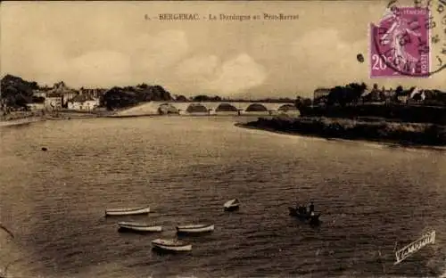 Ak Bergerac Dordogne, La Dordogne au Prat-Barrat, Brücke, Boote