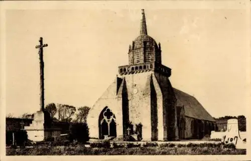 Ak Perros-Guirec Côtes-d’Armor, L'Eglise et le Calvaire