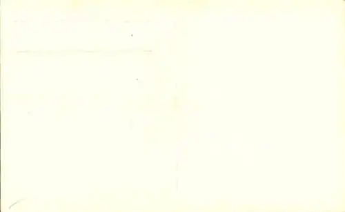 Foto Ak Kleinkind mit Puppe auf einer Wiese, Portrait